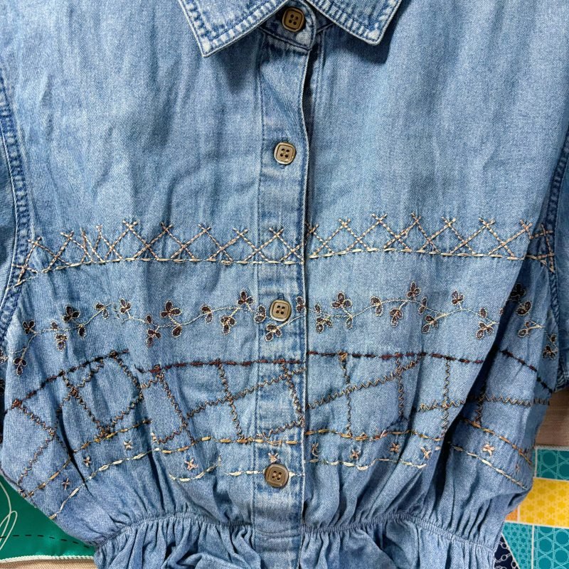 日本古著 ❁ 牛仔刺繡花紋短身束腰上衣 - Image 3